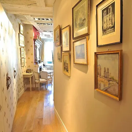 Charming Near Notre Dame Fdl Paris